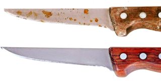 I starému noži jde vydechnout nový život a vytvořit z něj opět životaschopný nástroj 🙂 Hledej rozdíl 😁